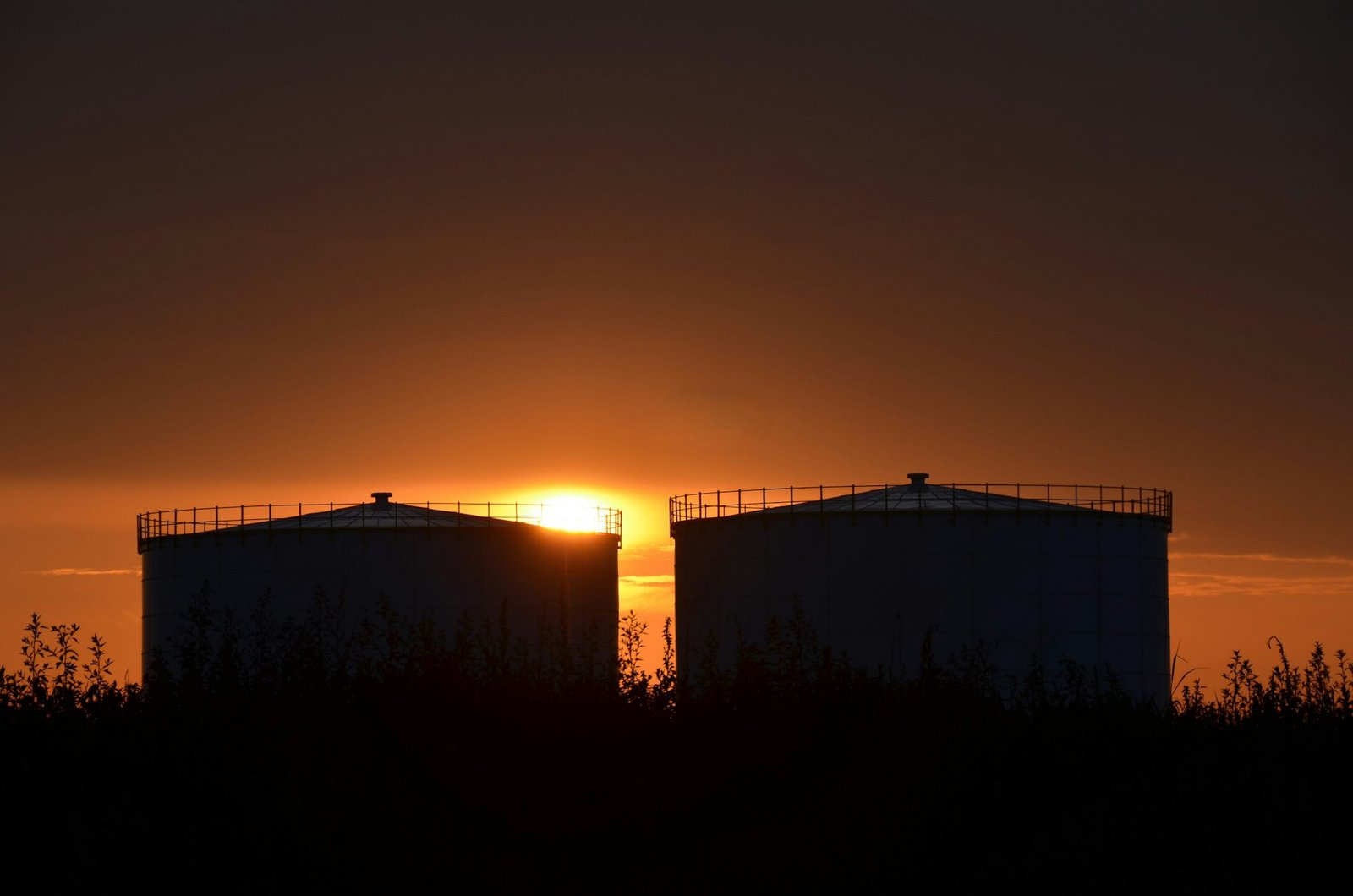 Banner tanks sunset
